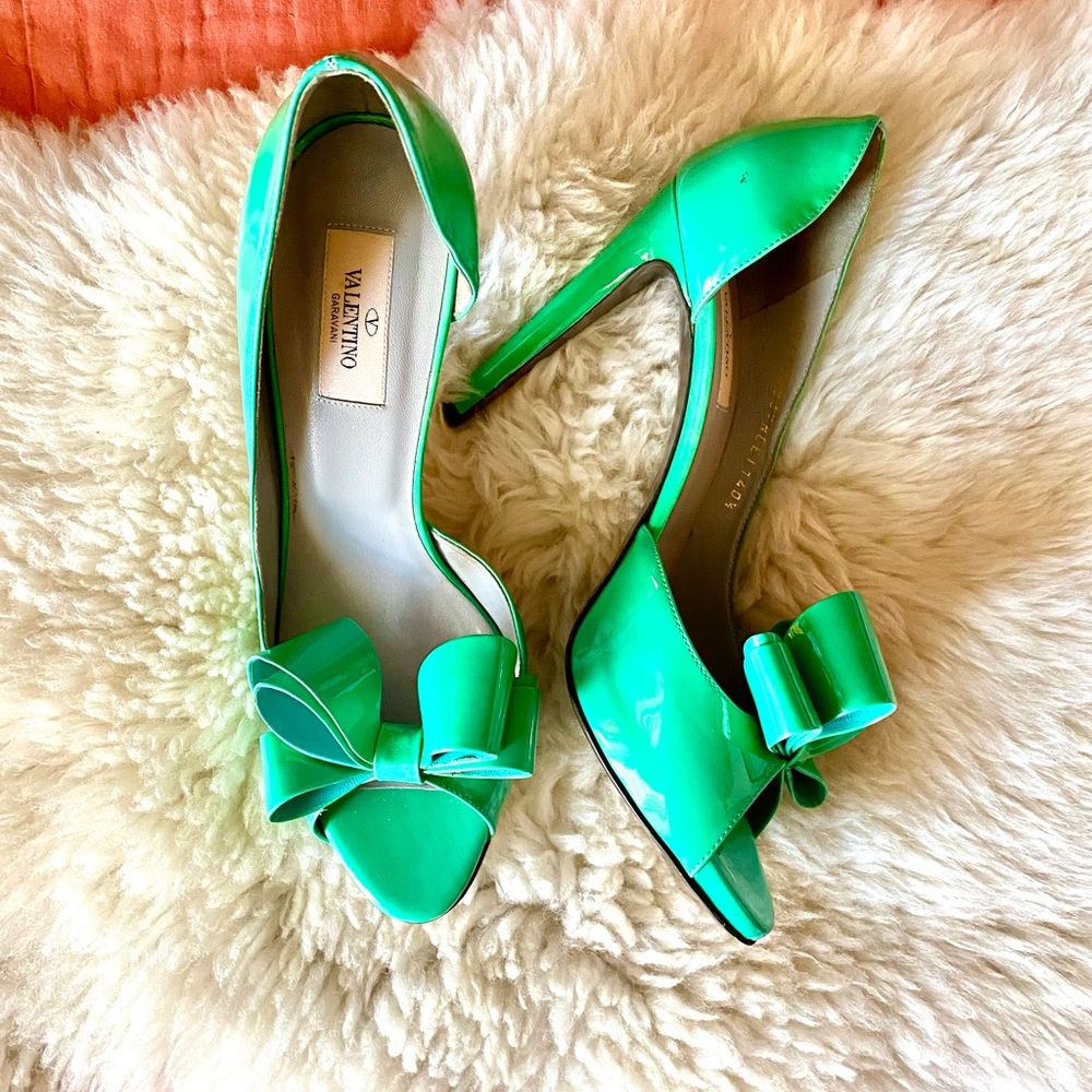 Vintage Valentino D’Orsay patent leather green high heel bow sandals